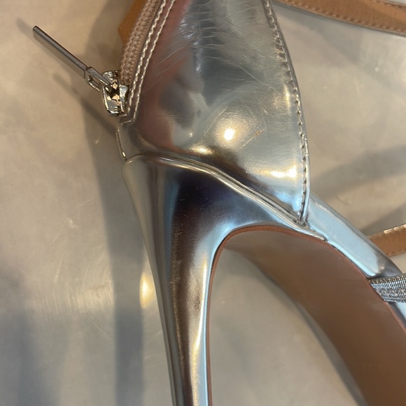 Steve Madden size 8.5 , 4 in heels EUC - Picture 7 of 12